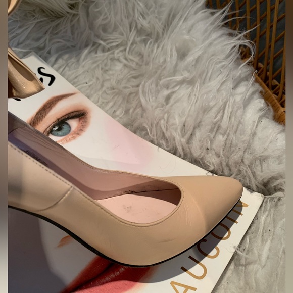 Jill Stuart - Nude Mary-Jane Heels - Picture 8 of 16